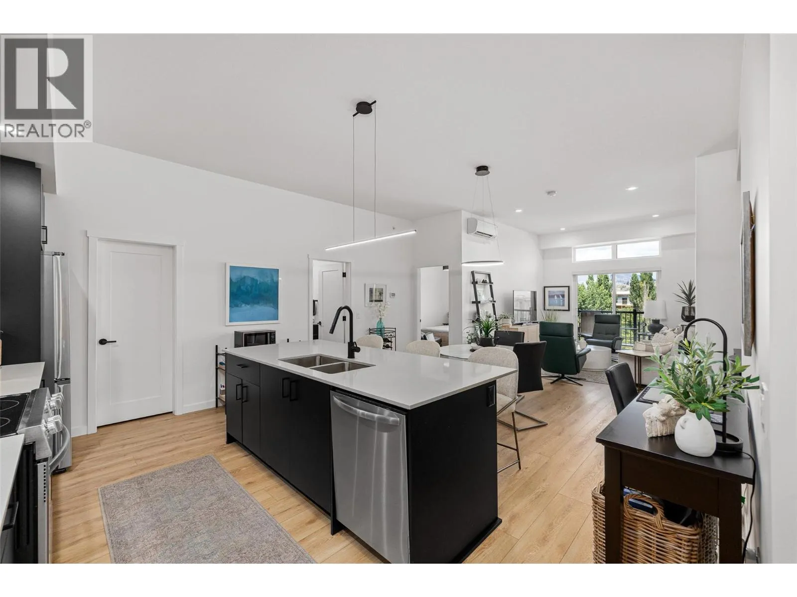660 Cawston Avenue Unit# 607