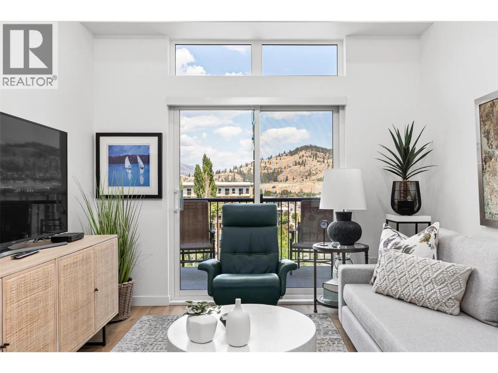 660 Cawston Avenue Unit# 607