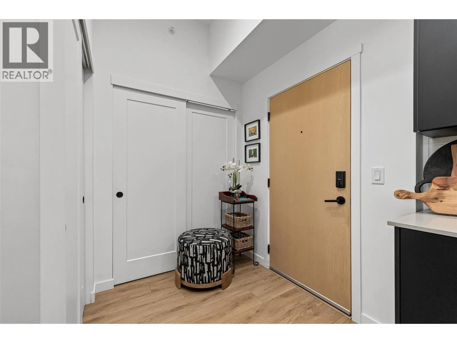 660 Cawston Avenue Unit# 607