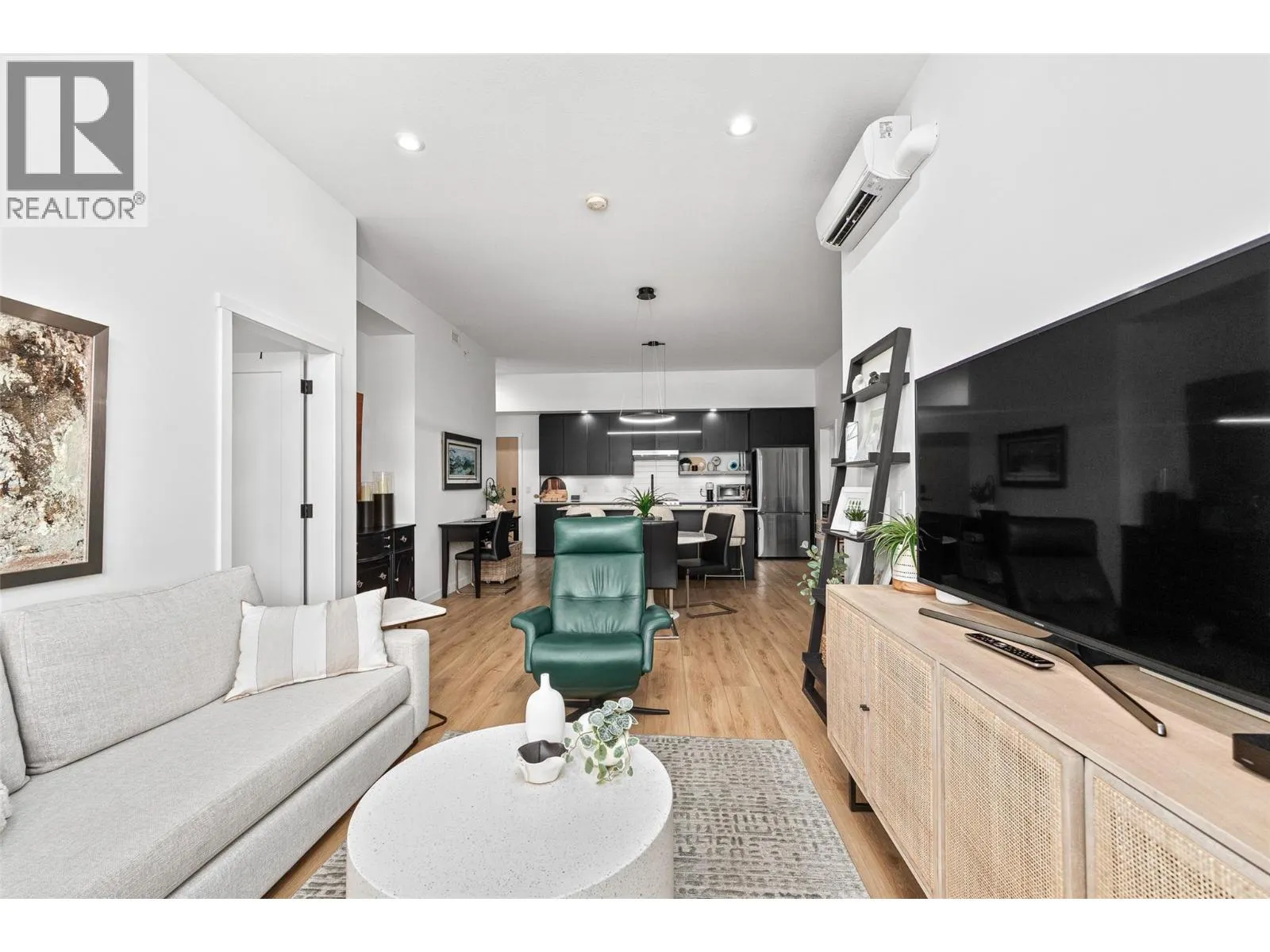 660 Cawston Avenue Unit# 607
