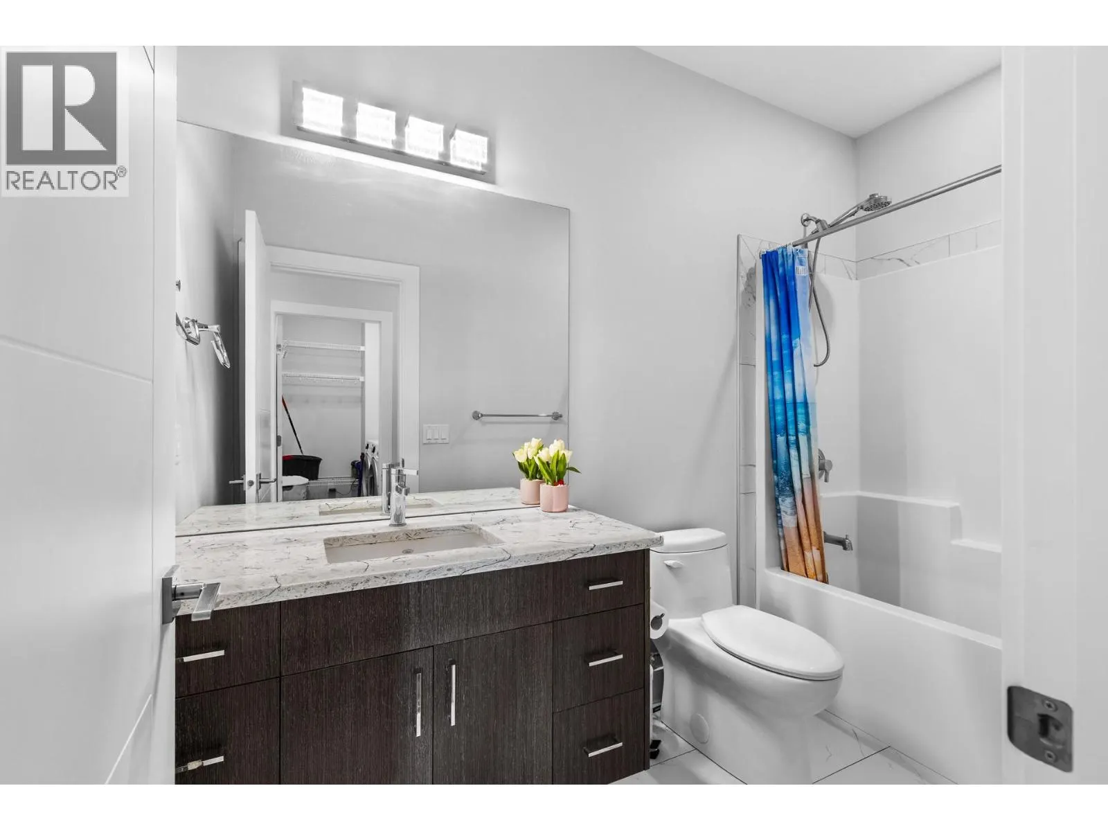2562 Crown Crest Drive