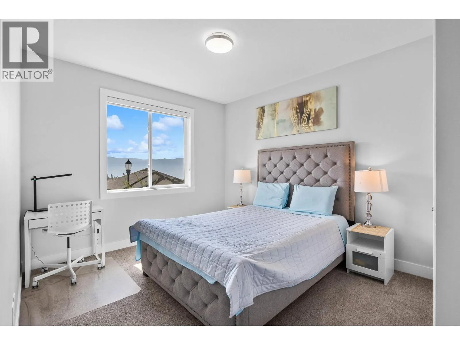 2562 Crown Crest Drive