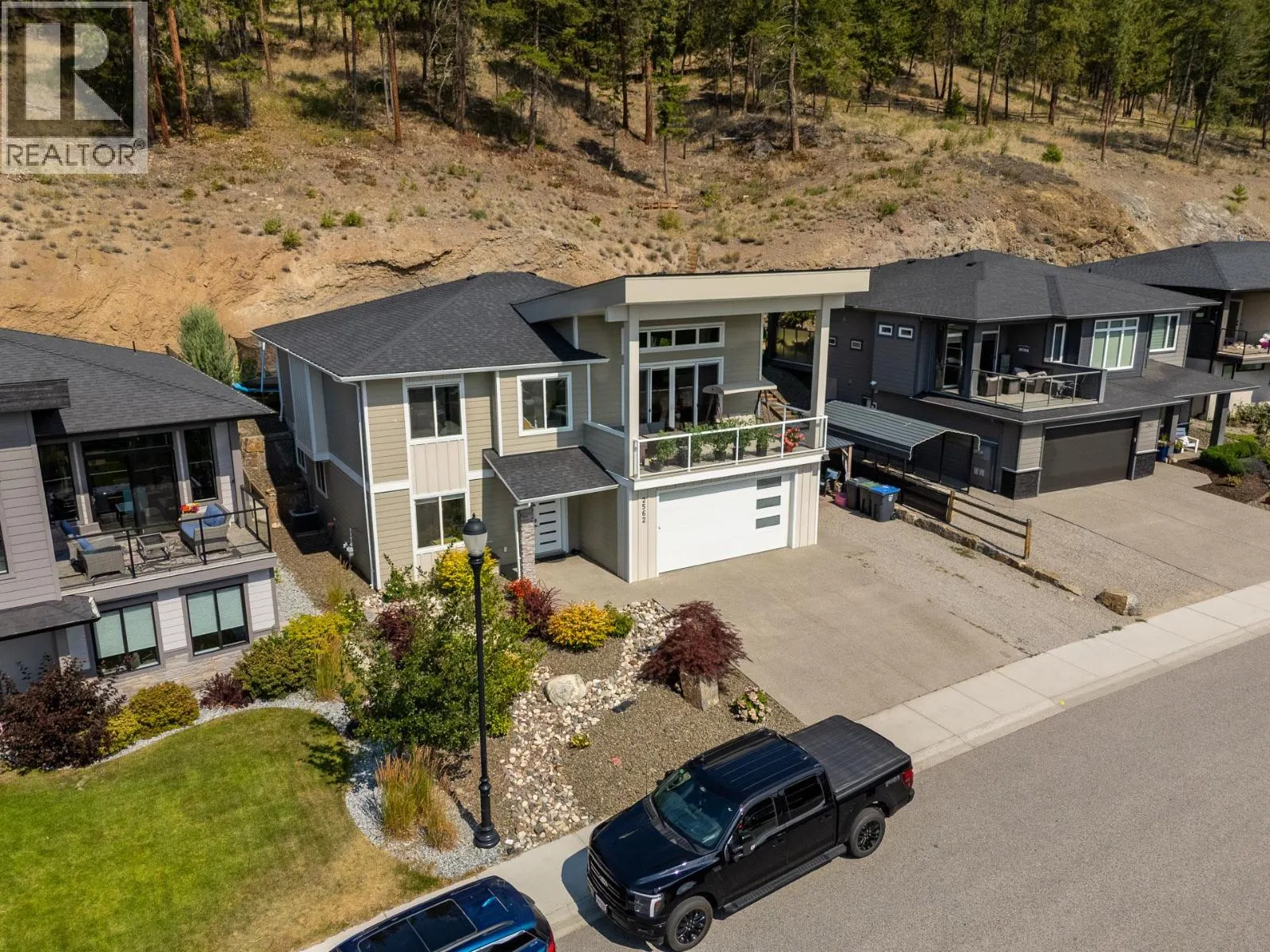 2562 Crown Crest Drive