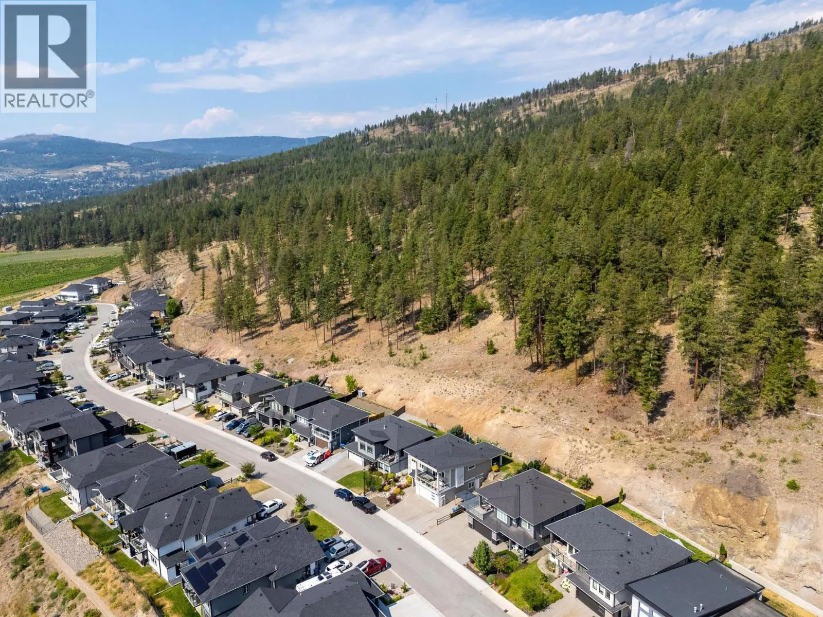 2562 Crown Crest Drive