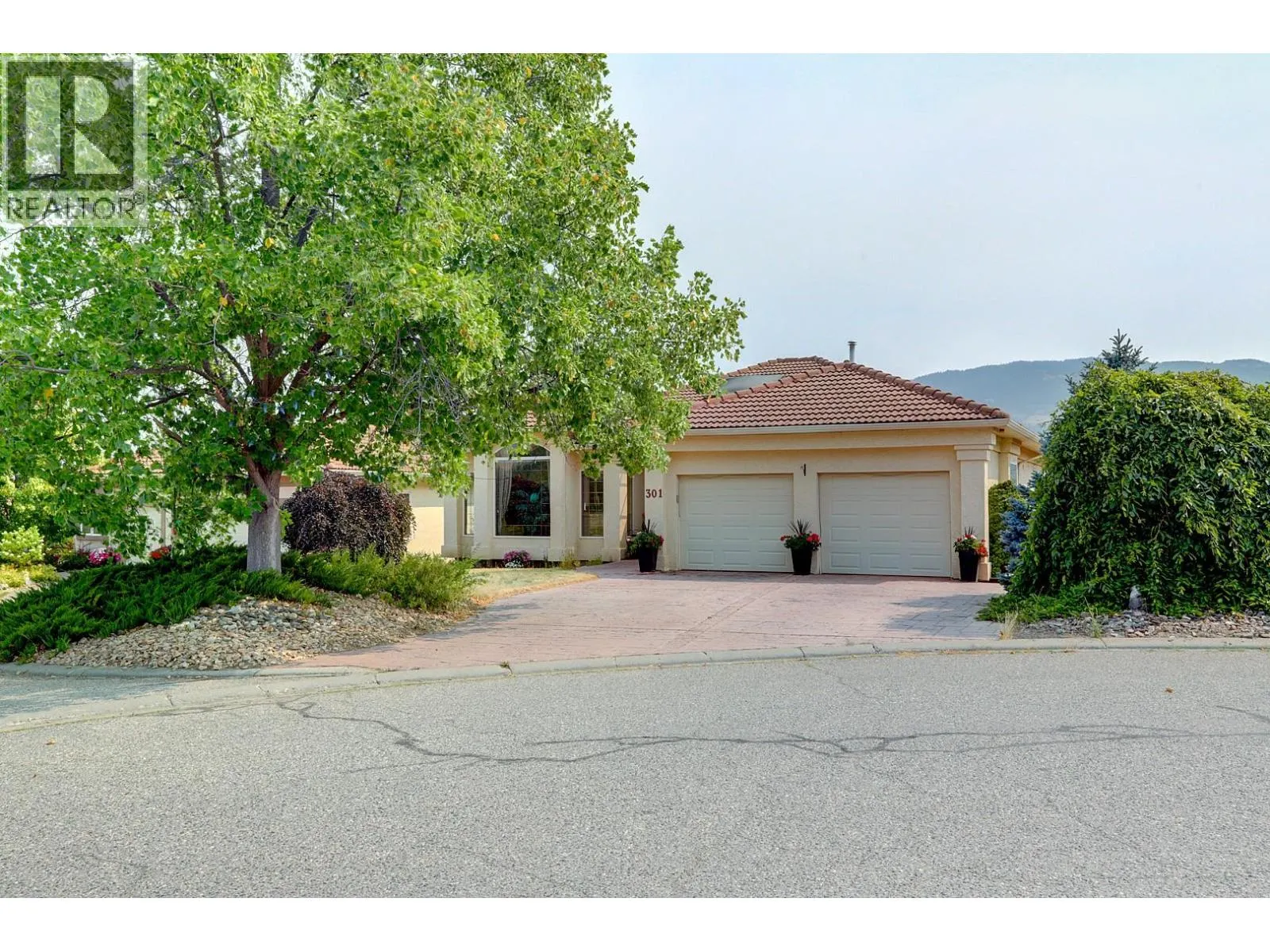 301 Country Estate Place