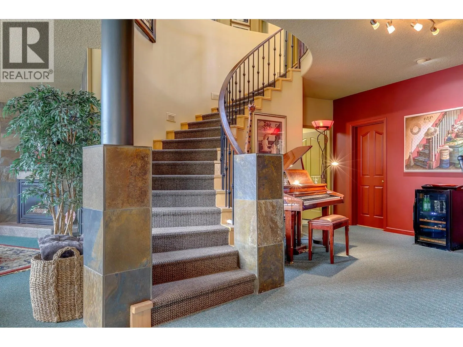 301 Country Estate Place