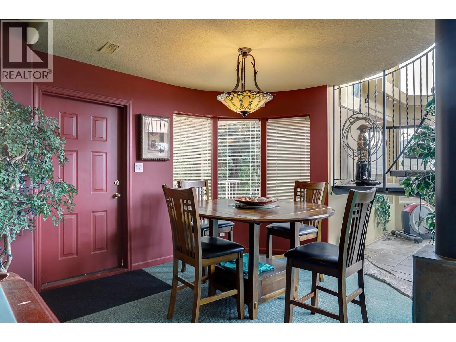 301 Country Estate Place