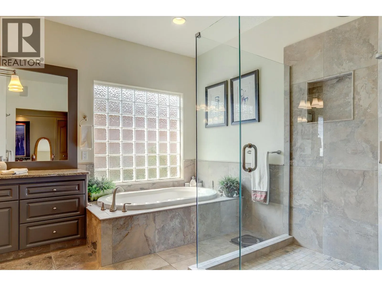 301 Country Estate Place