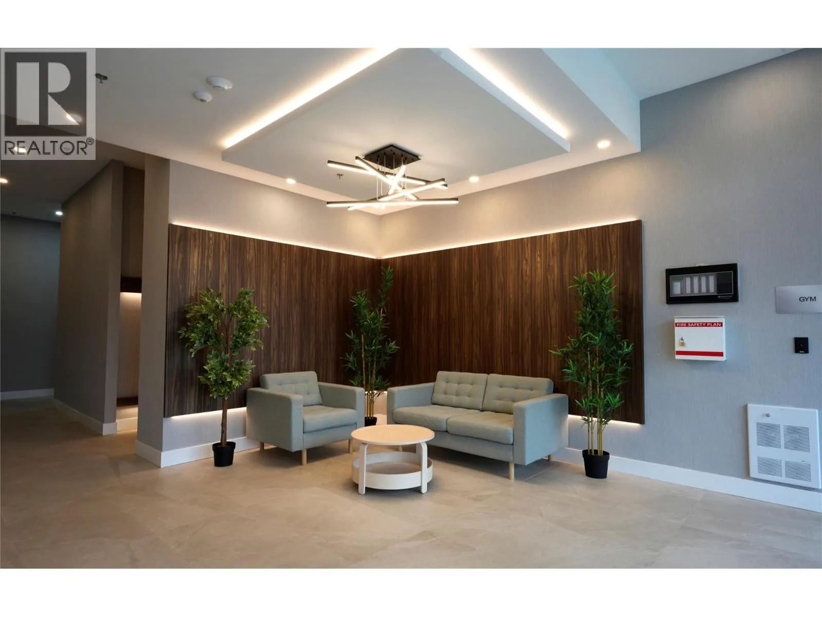 1380 Pridham Avenue Unit# 418