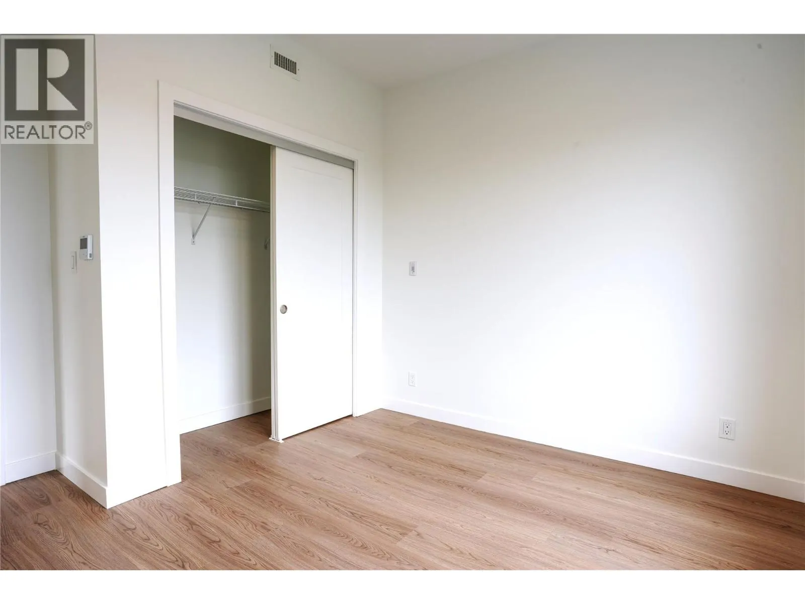 1380 Pridham Avenue Unit# 418