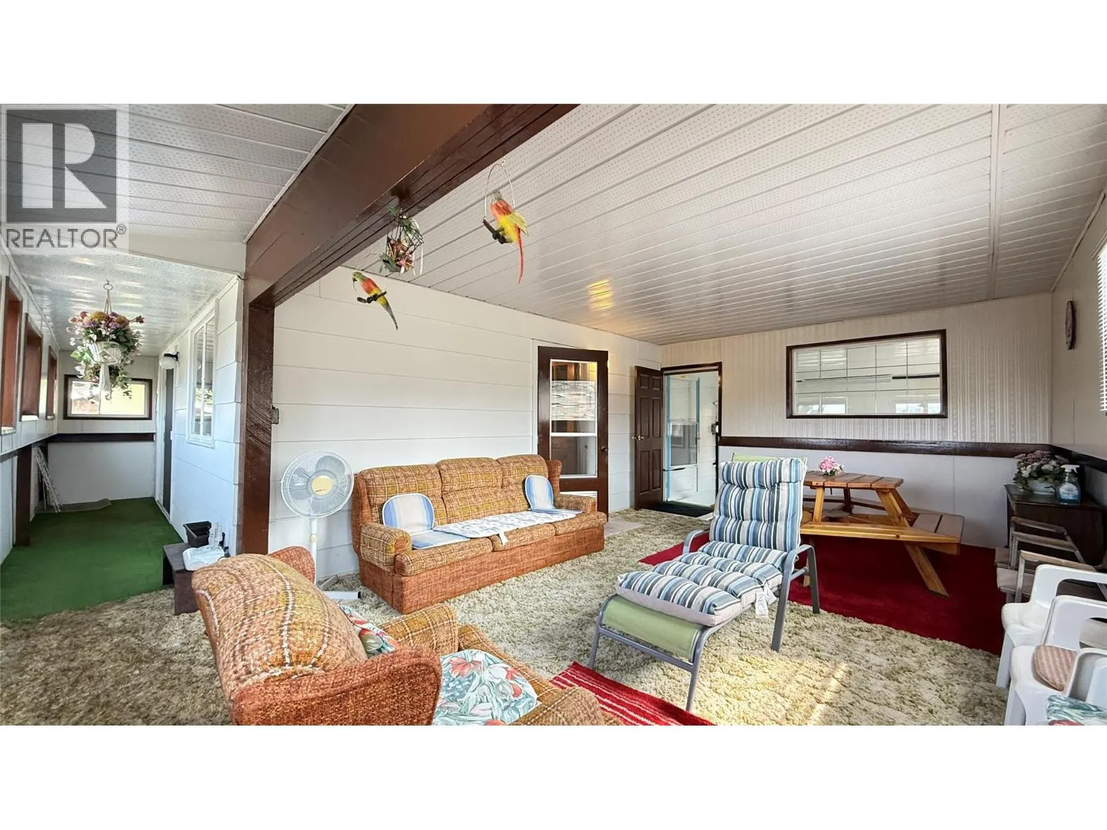 1705 Slocan Crescent