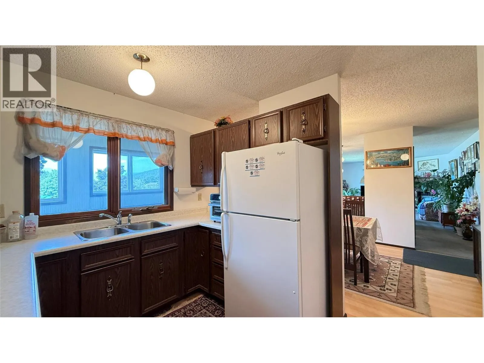 1705 Slocan Crescent