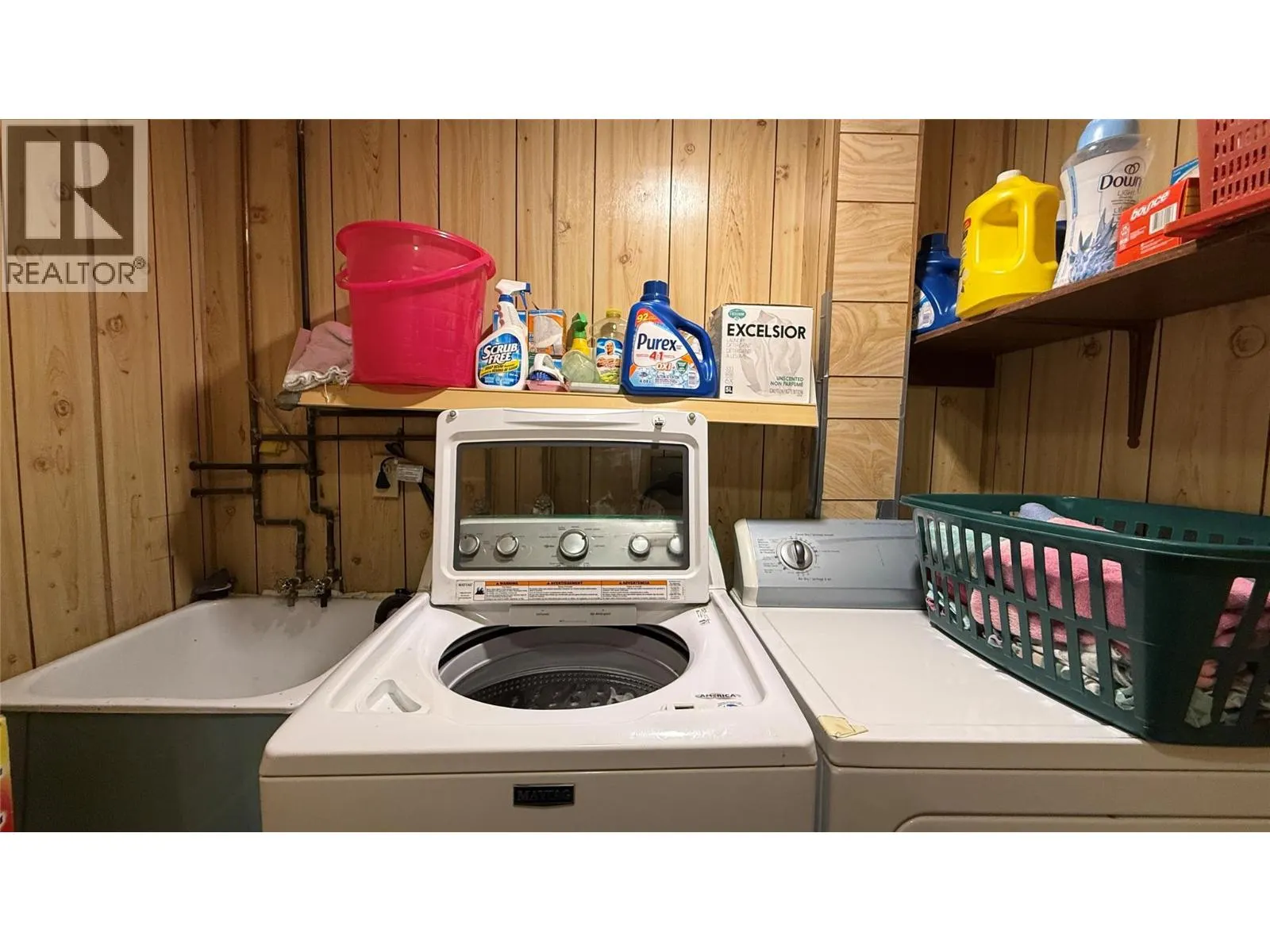 1705 Slocan Crescent