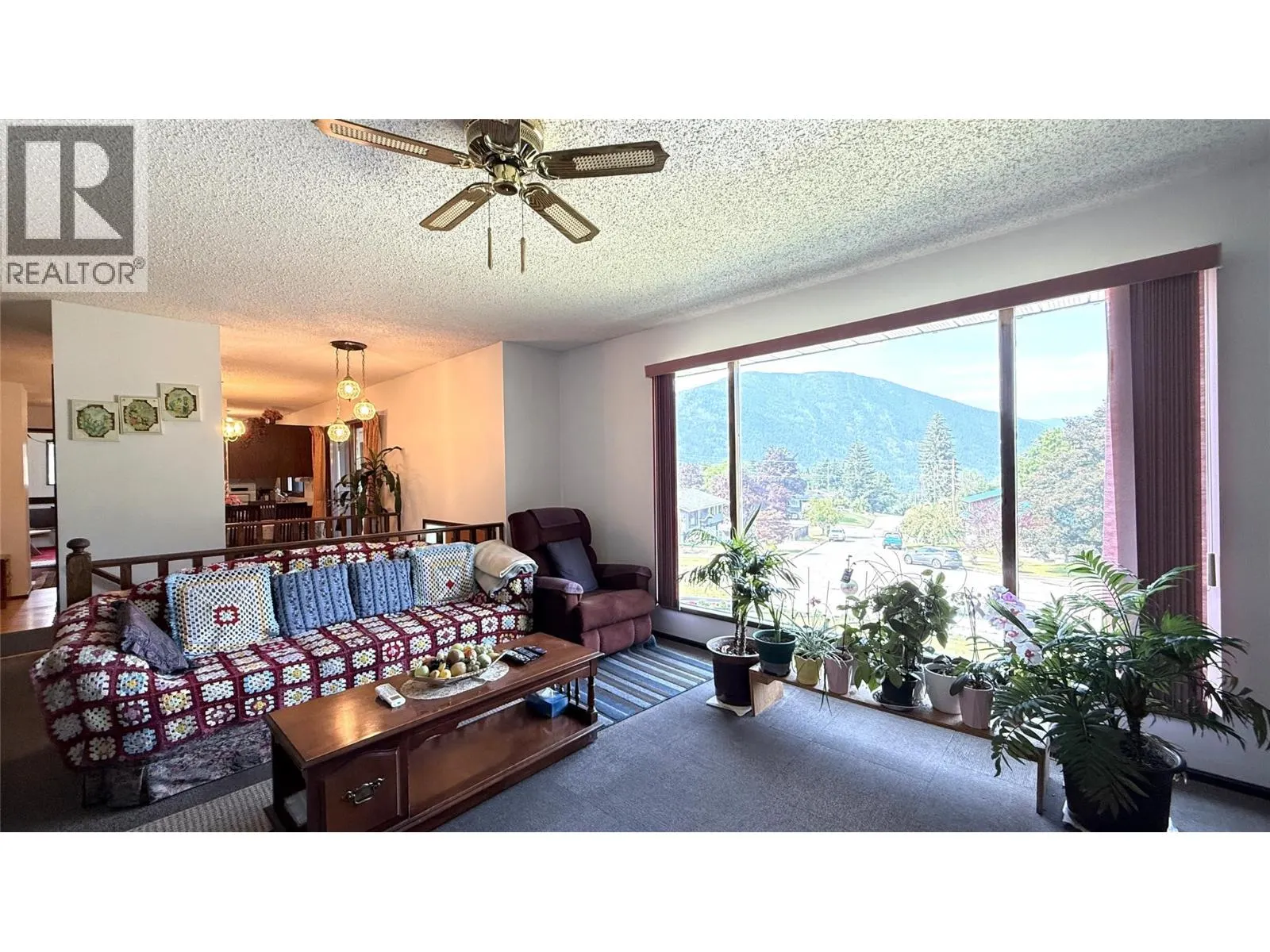 1705 Slocan Crescent