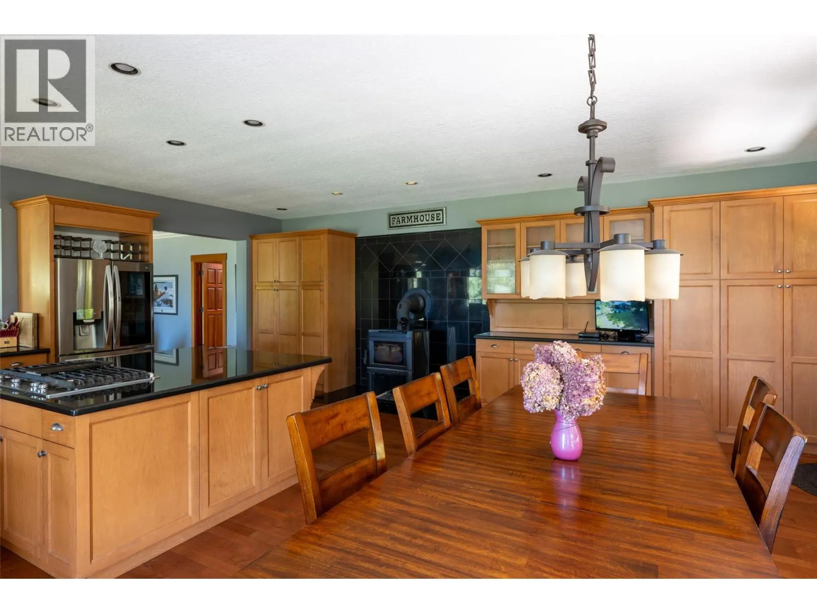 3045 Lindberg Road