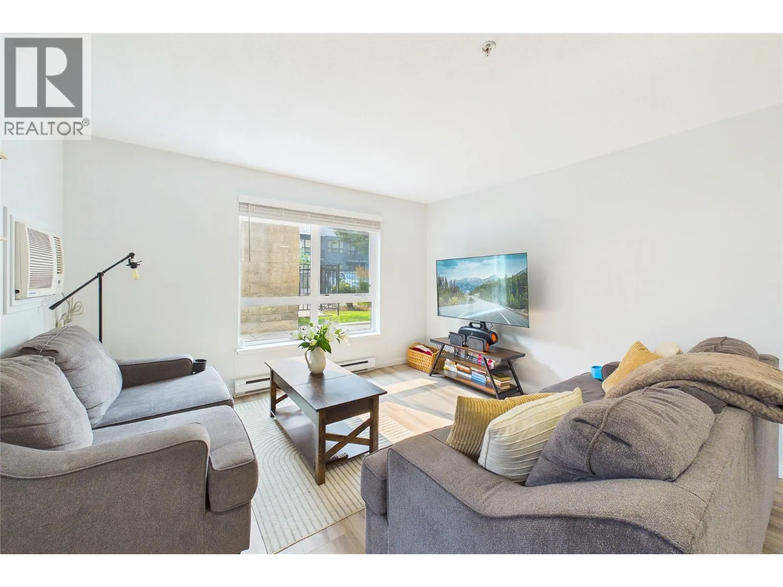 325 McIntosh Road Unit# 1103