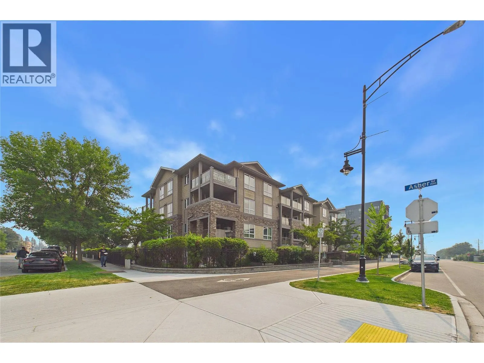 325 McIntosh Road Unit# 1103