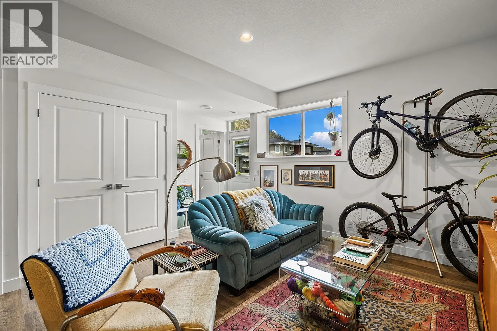 21 Forest Edge Drive