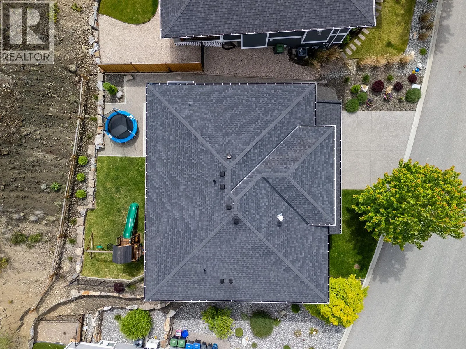 21 Forest Edge Drive
