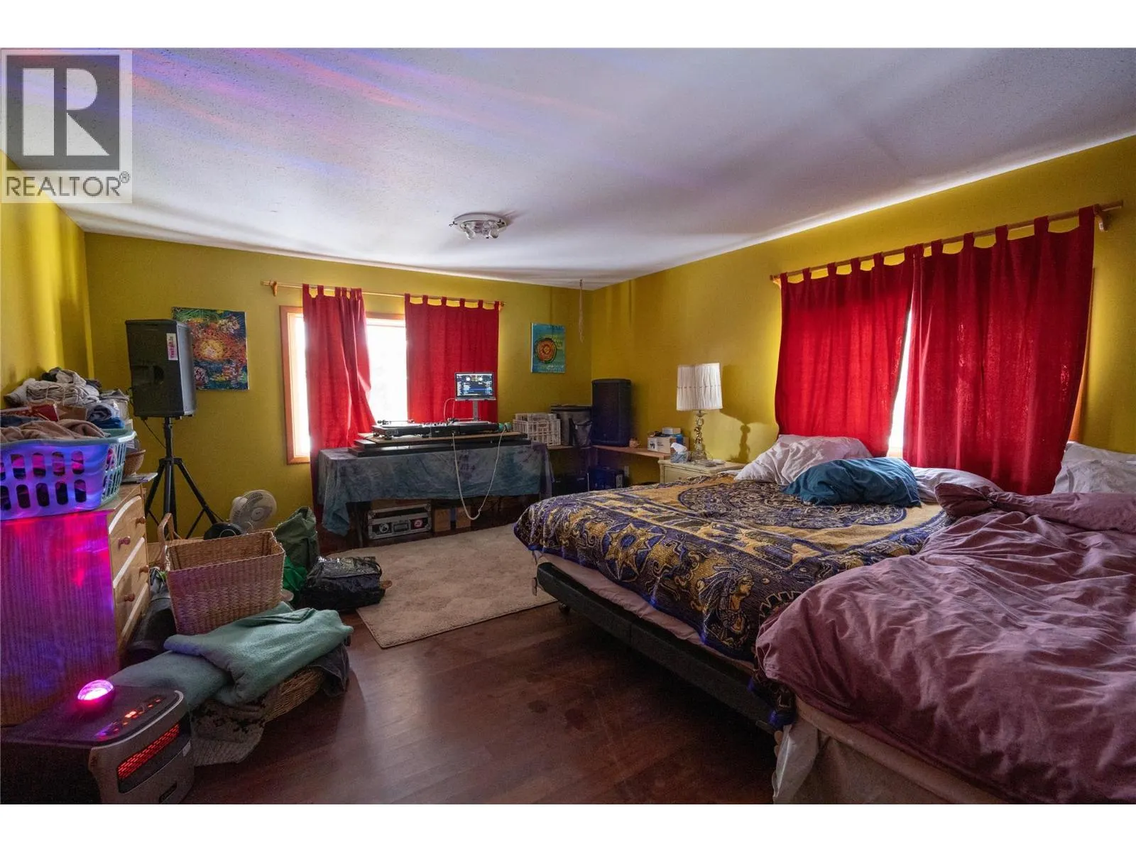 1918 Camozzi Road