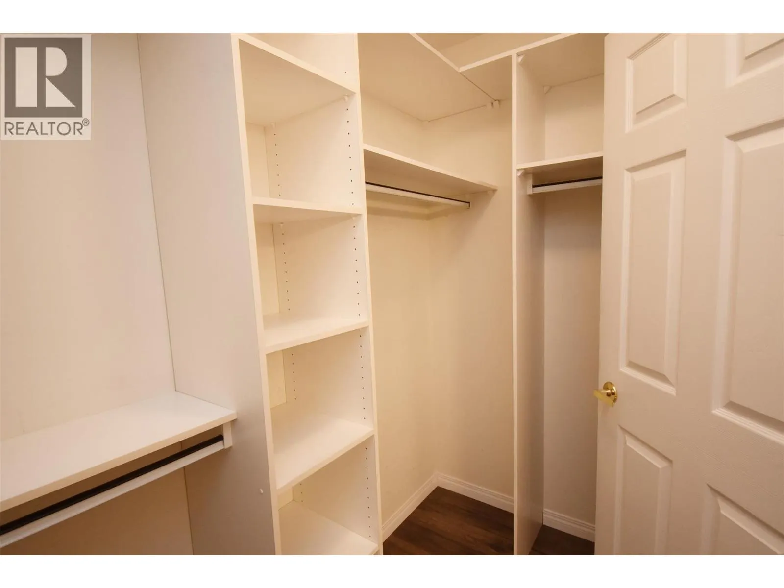 3906 Pleasant Valley Road Unit# 19