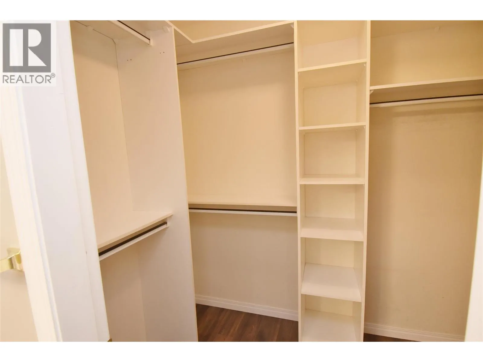 3906 Pleasant Valley Road Unit# 19