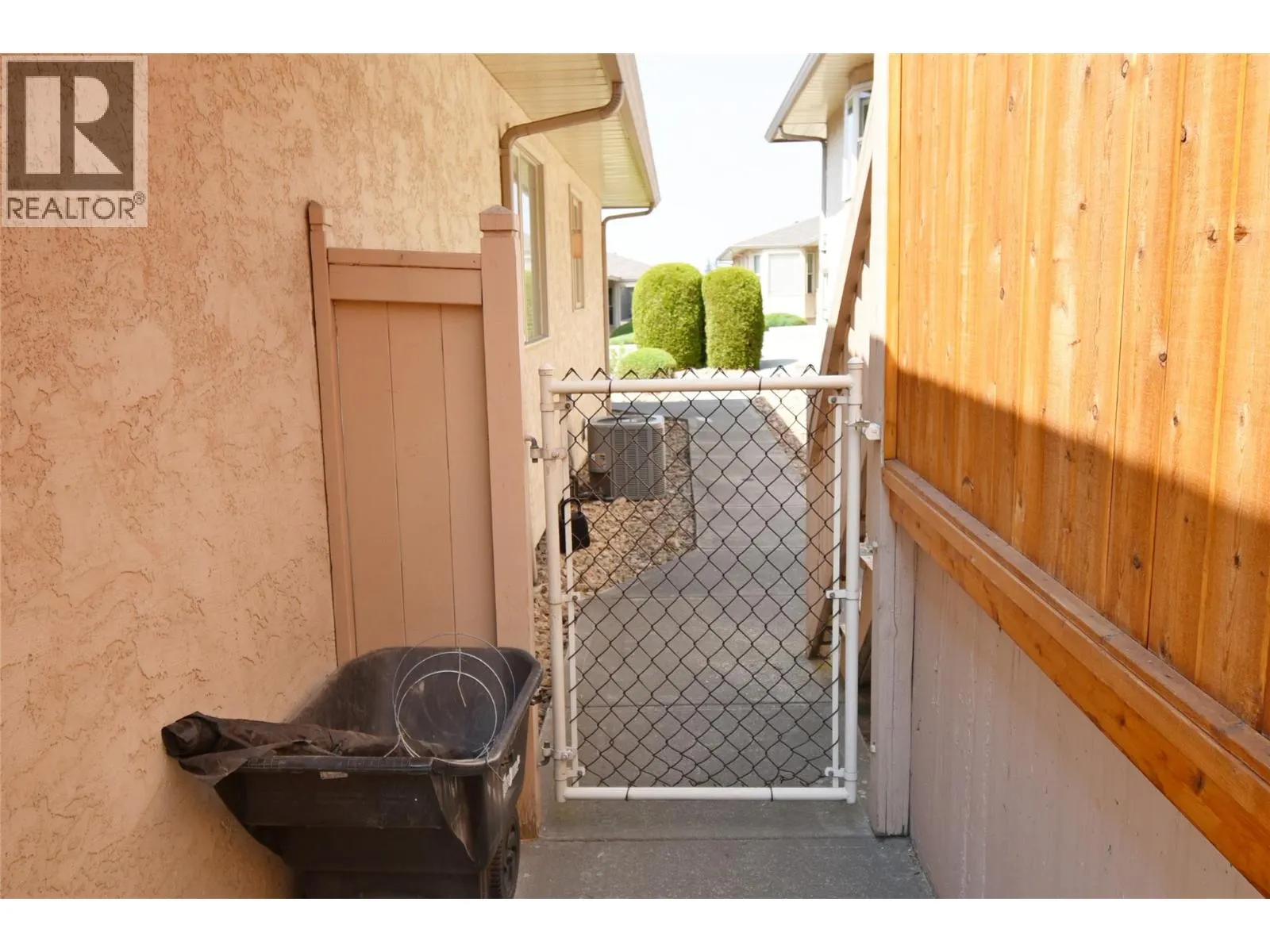 3906 Pleasant Valley Road Unit# 19