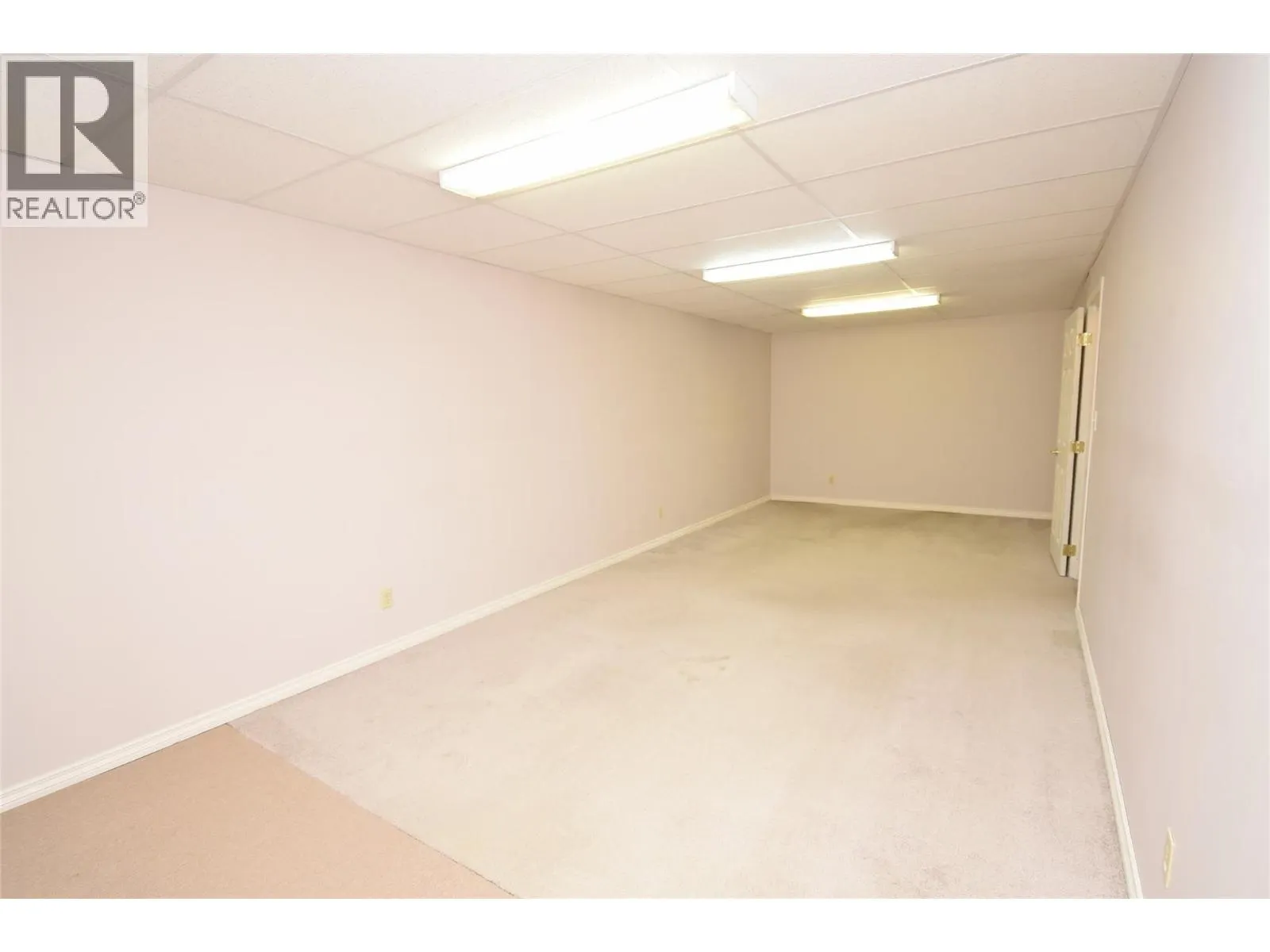3906 Pleasant Valley Road Unit# 19