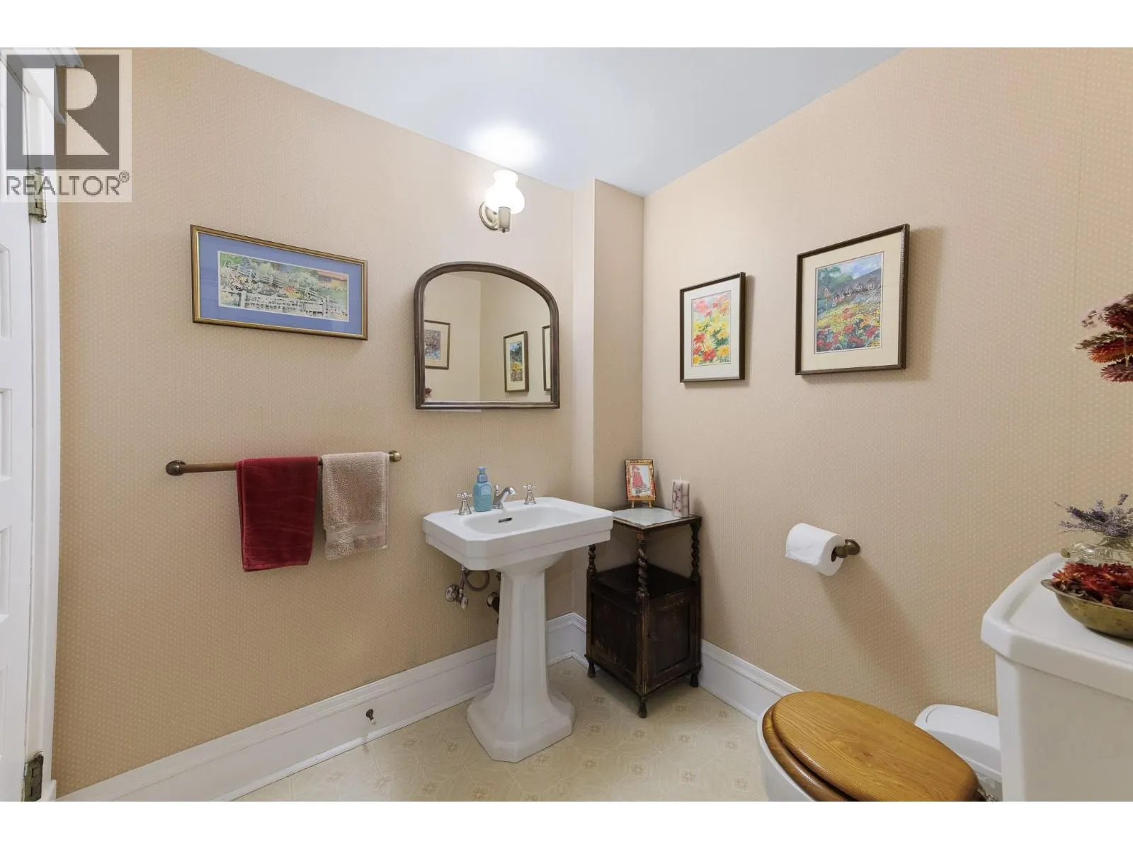 4852-4858 Lakeshore Road