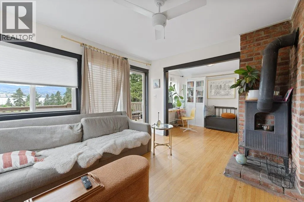 4852-4858 Lakeshore Road