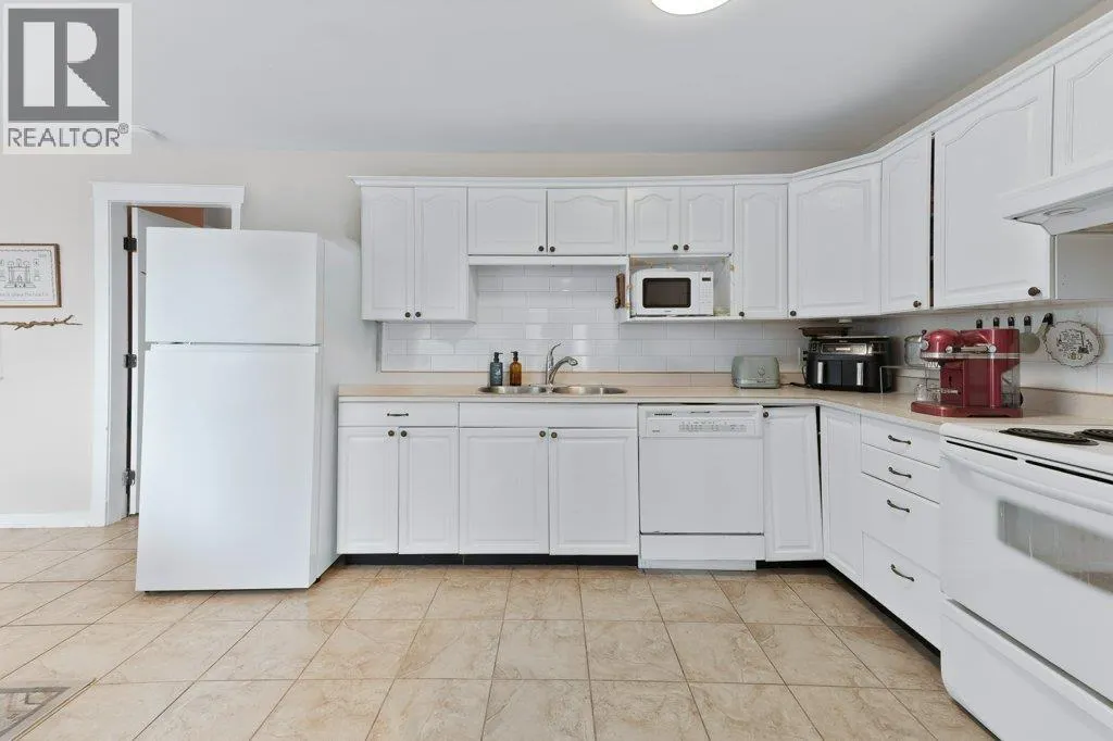 4852-4858 Lakeshore Road