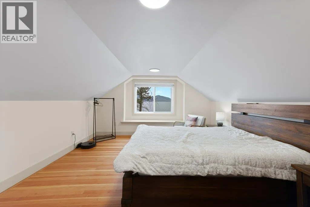 4852-4858 Lakeshore Road