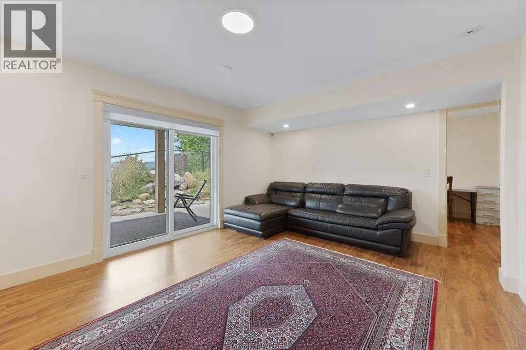 4852-4858 Lakeshore Road