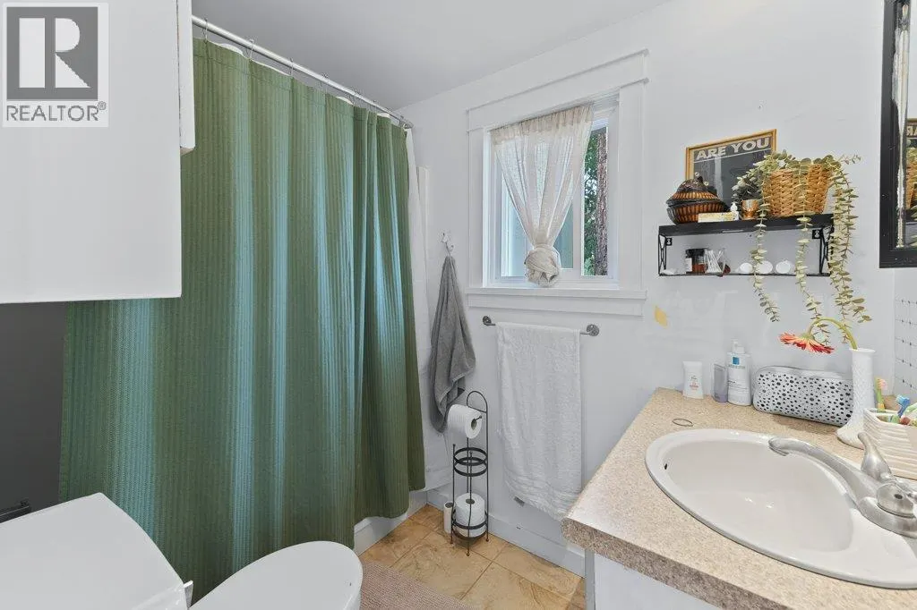 4852-4858 Lakeshore Road