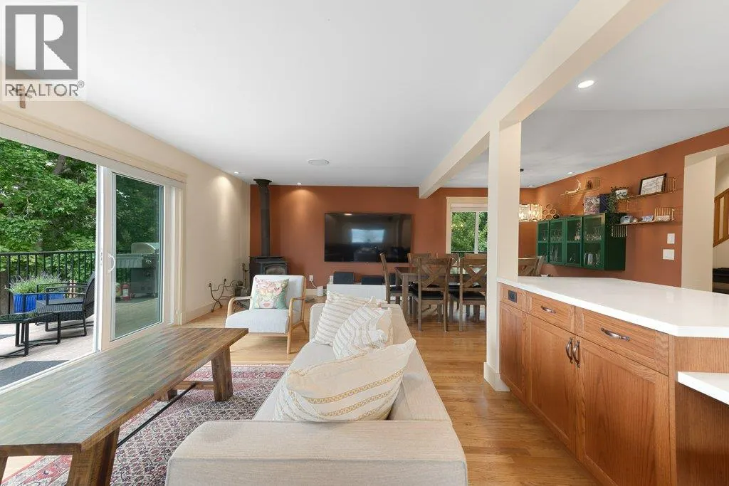 4852-4858 Lakeshore Road
