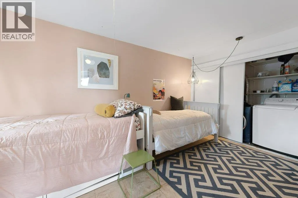 4852-4858 Lakeshore Road