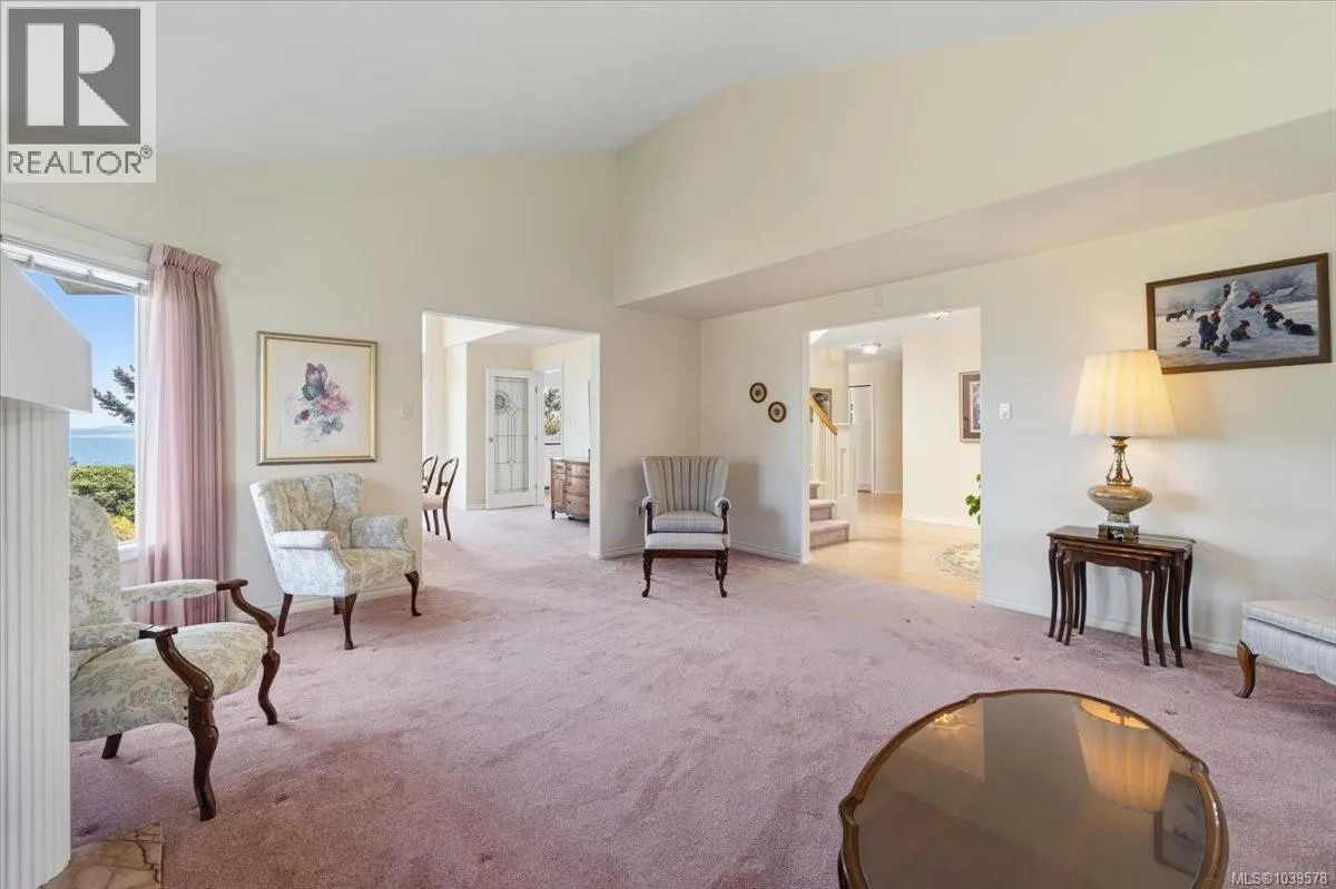 506 Panorama Pl