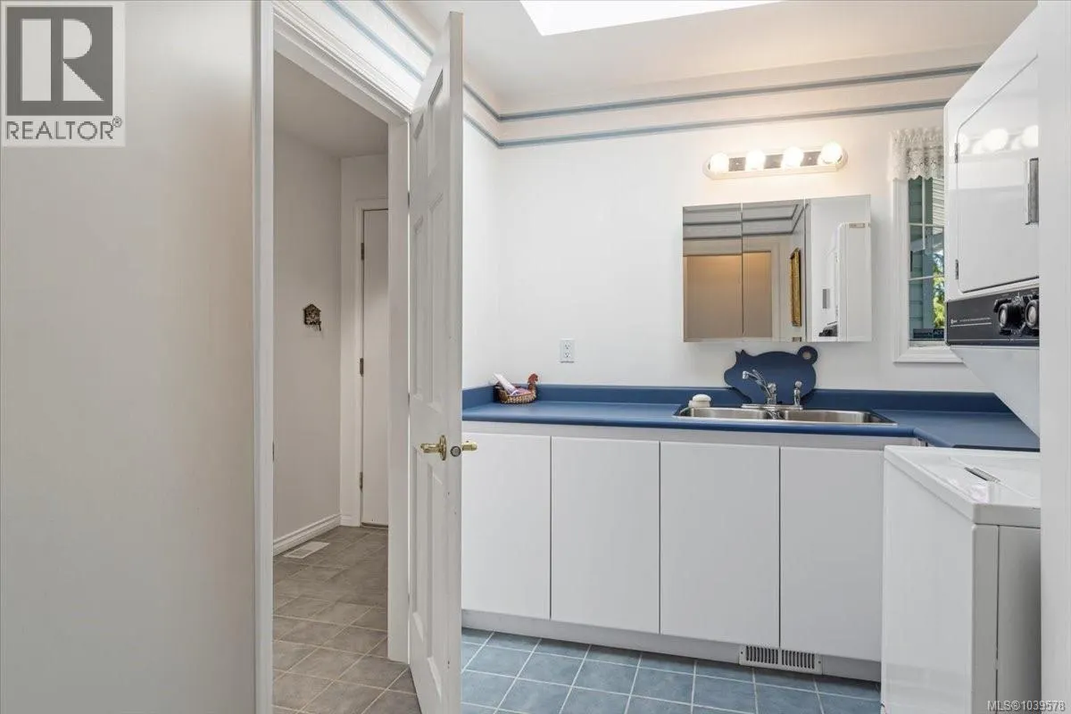506 Panorama Pl