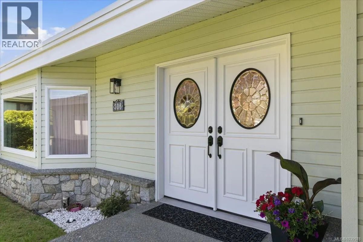 506 Panorama Pl