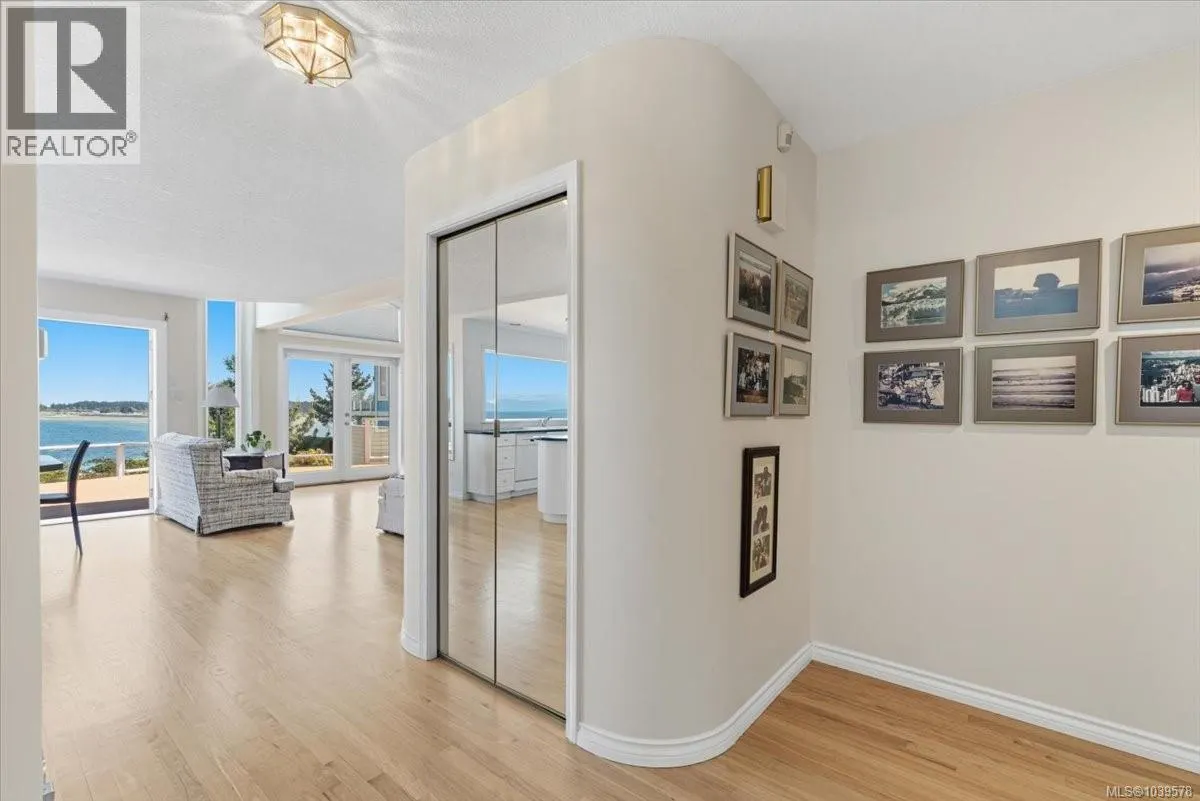 506 Panorama Pl