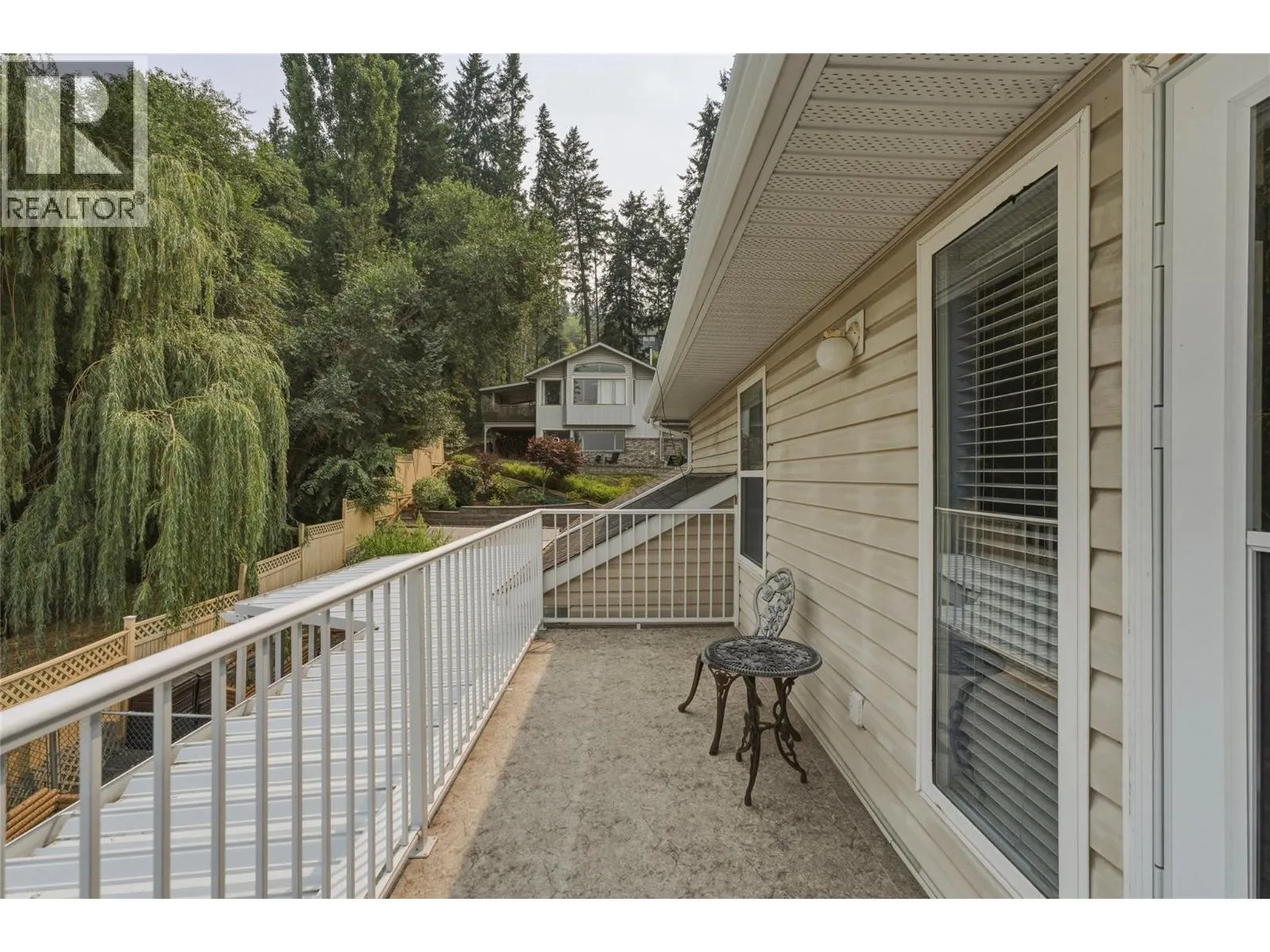 19 Preston Crescent