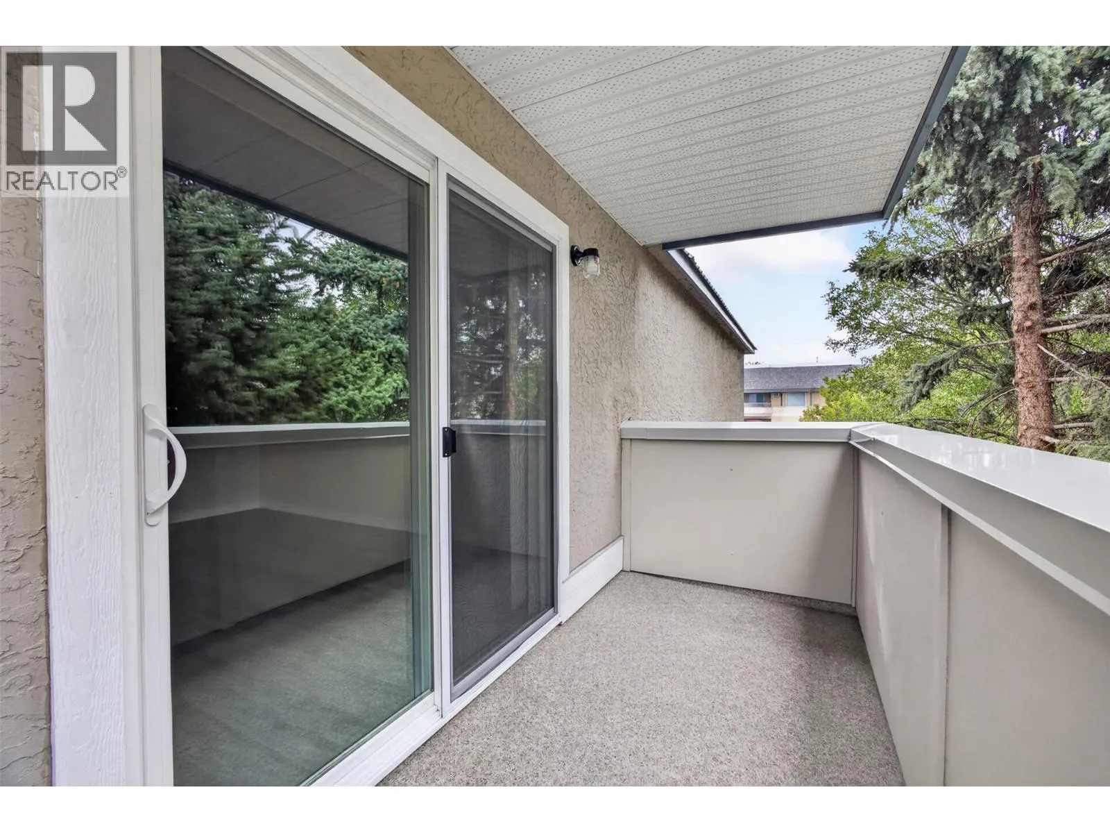3160 De Montreuil Court Unit# 400
