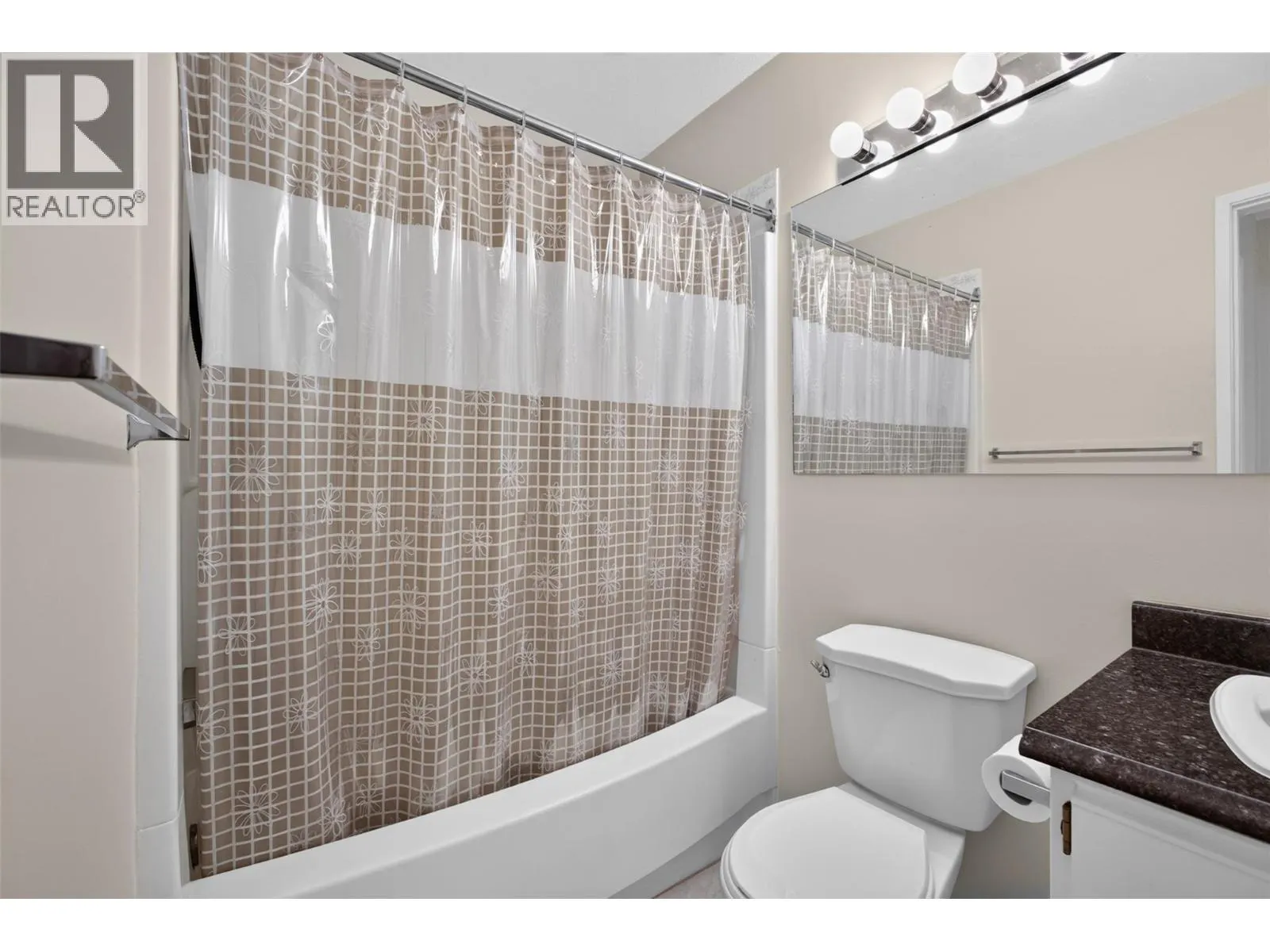 3160 De Montreuil Court Unit# 400