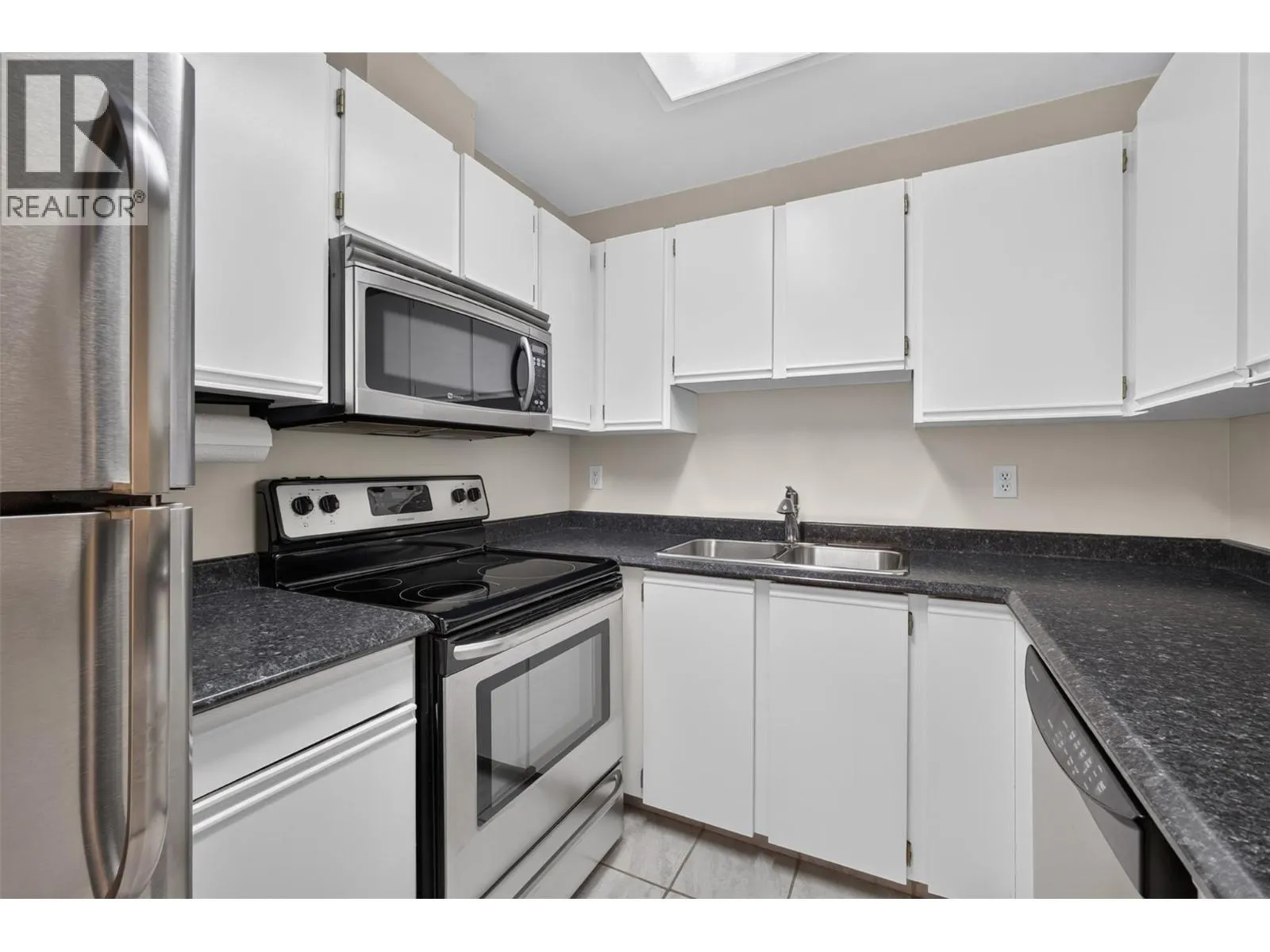 3160 De Montreuil Court Unit# 400