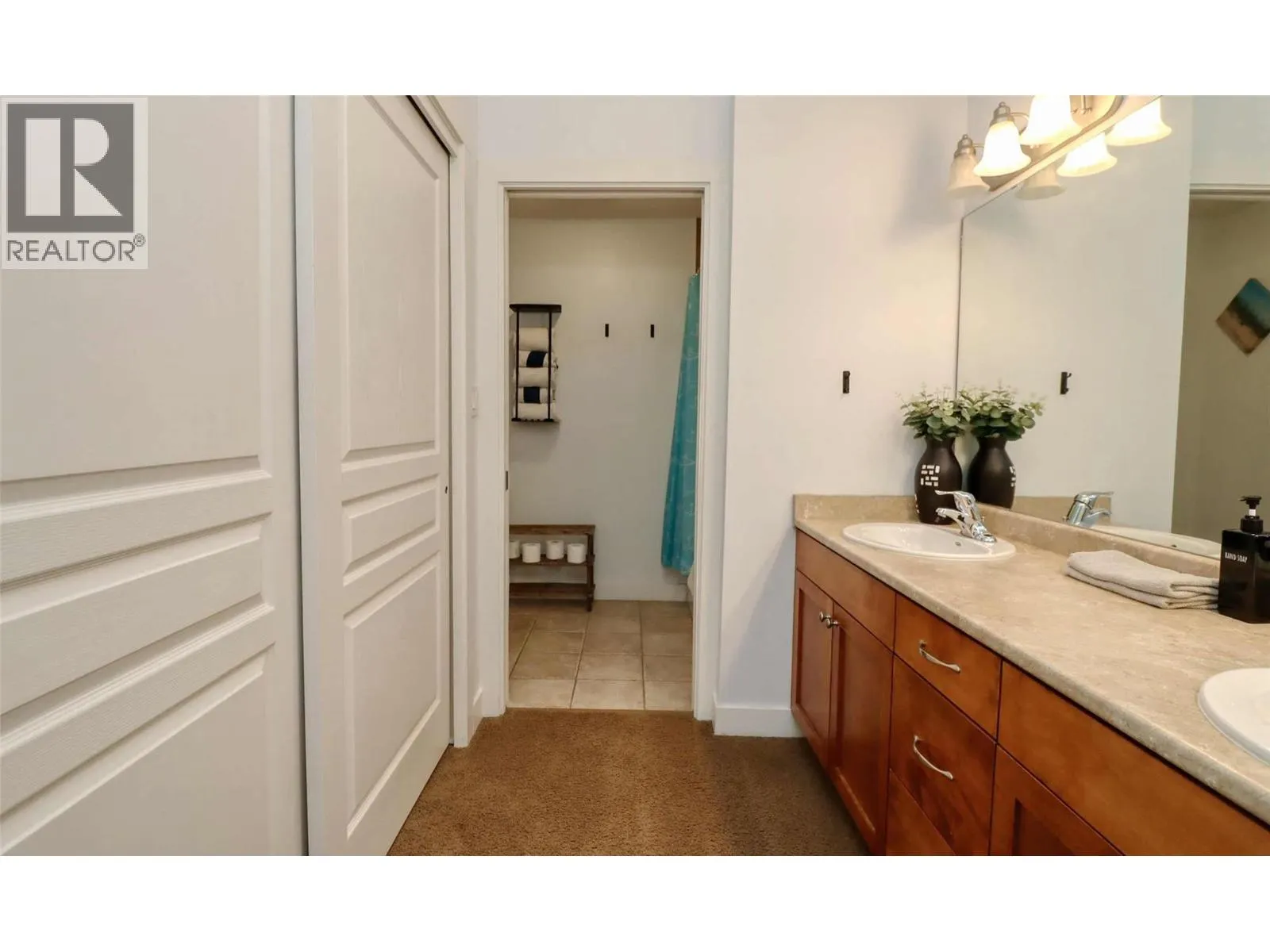 302 Mara Lake Lane Unit# 208