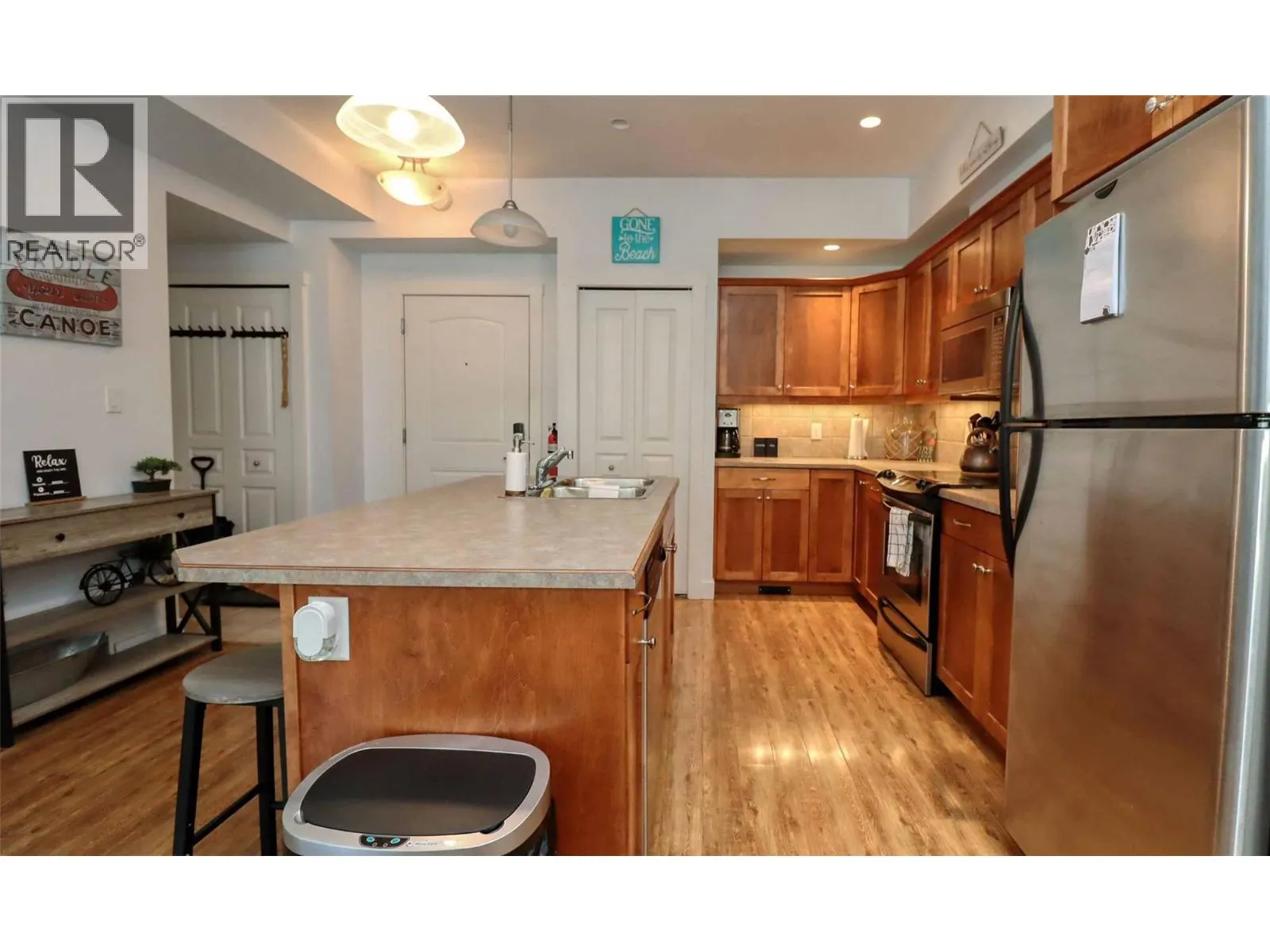 302 Mara Lake Lane Unit# 208