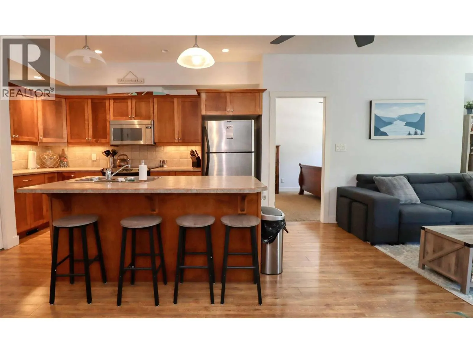 302 Mara Lake Lane Unit# 208