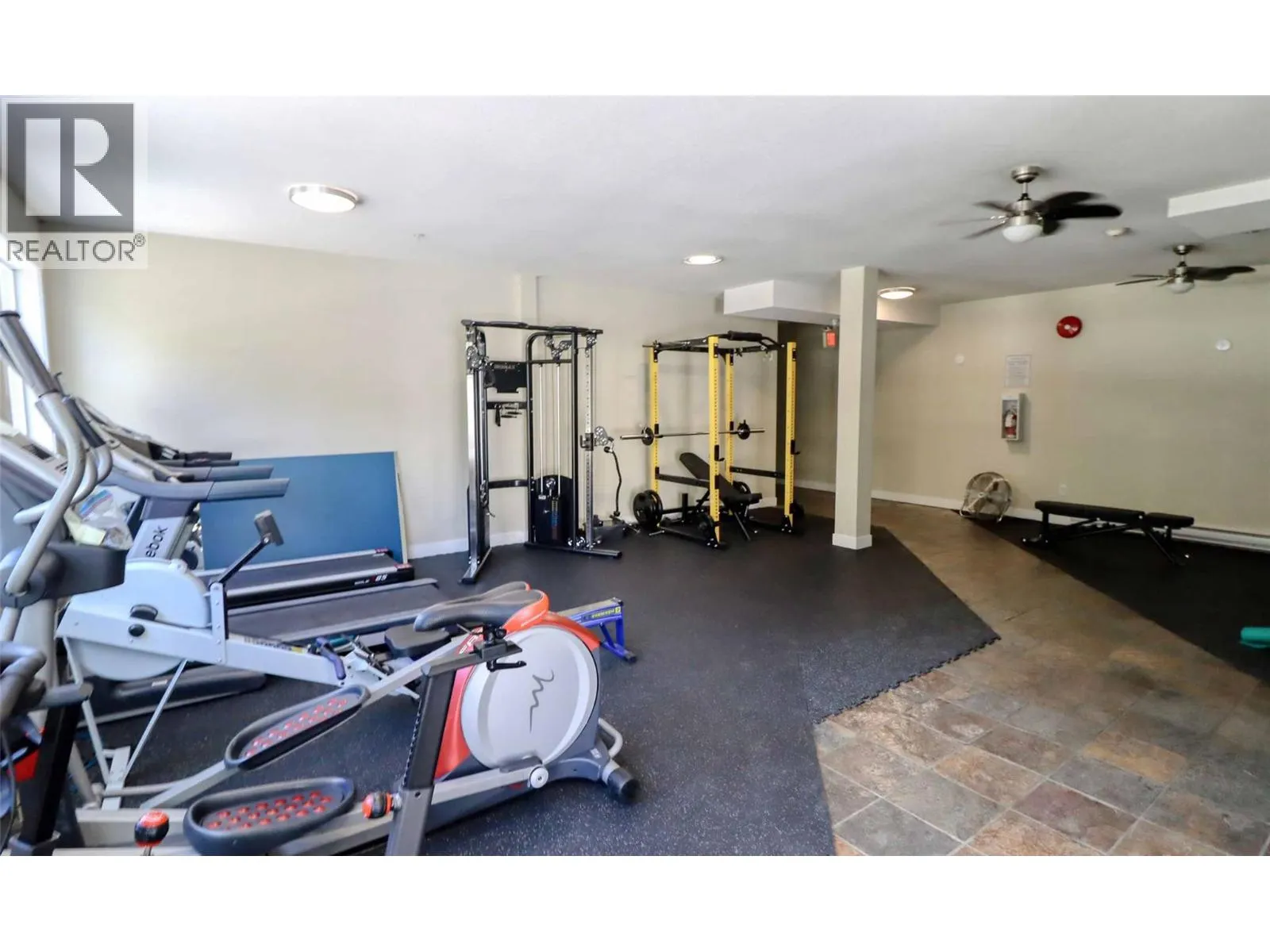 302 Mara Lake Lane Unit# 208