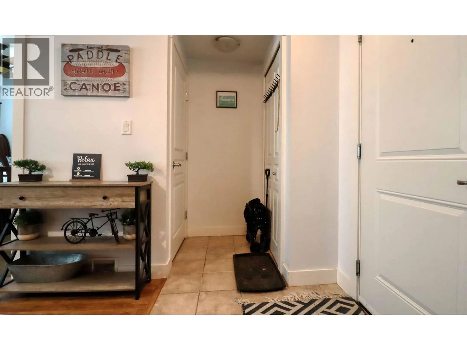 302 Mara Lake Lane Unit# 208