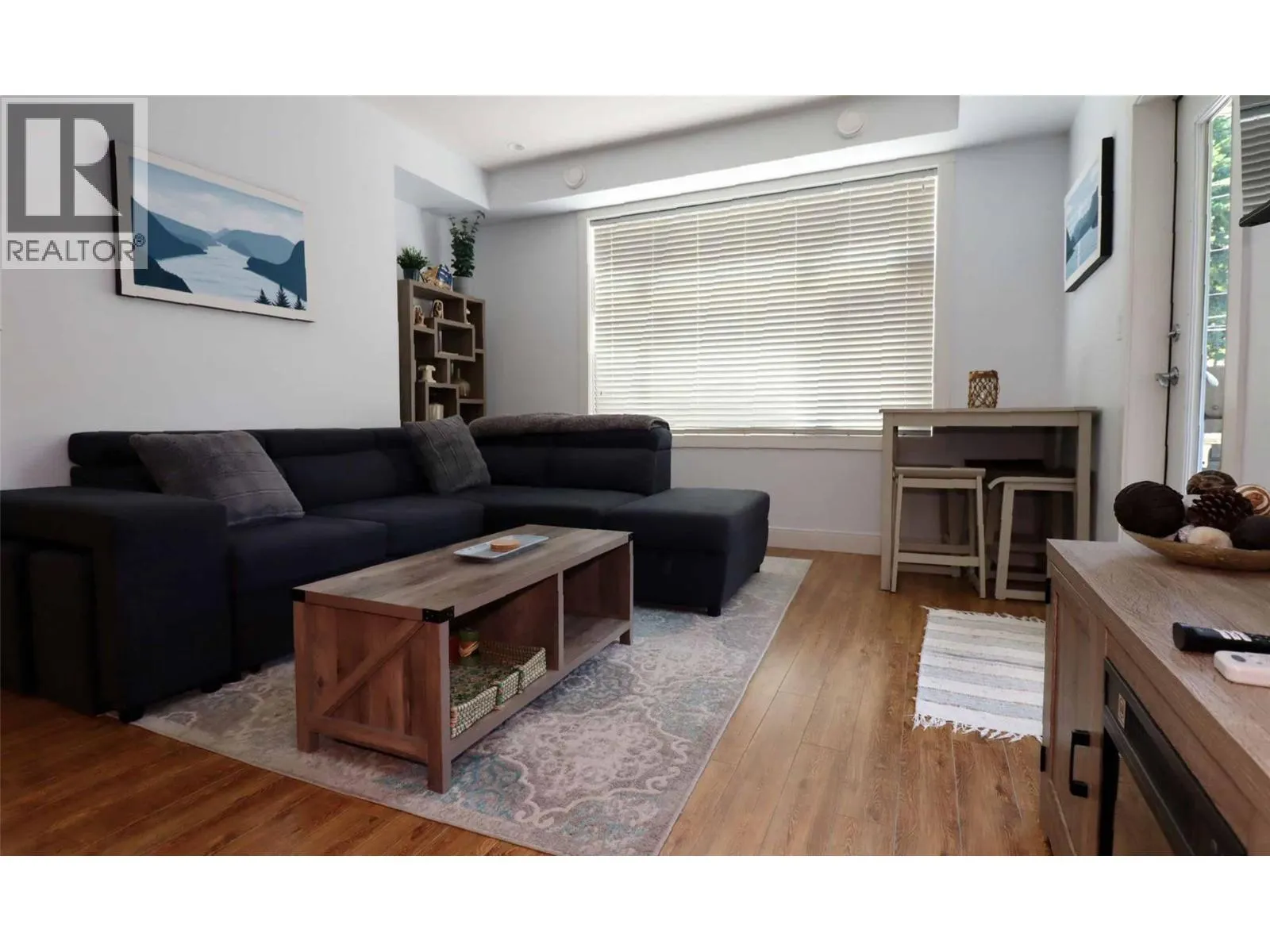 302 Mara Lake Lane Unit# 208